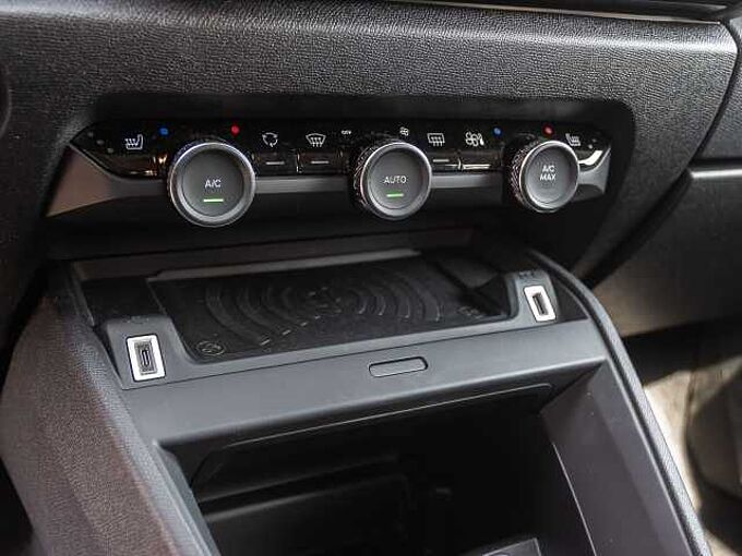 Citroen C4 PureTech 130 EAT8 MAX Techno-Paket
