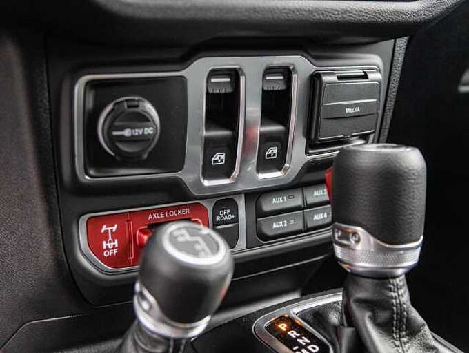 Jeep Wrangler 2.0 T-GDI WILLYS 4x4 el.Trittbretter