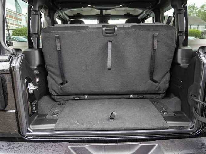 Jeep Wrangler 2.0 T-GDI WILLYS 4x4 el.Trittbretter