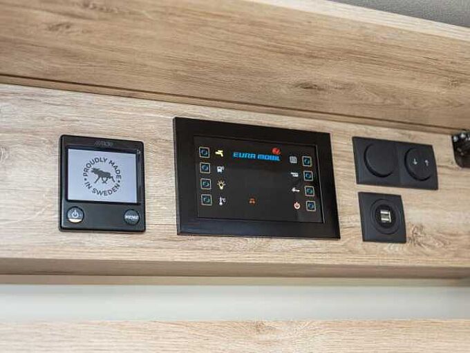 Eura Mobil Integra Line 720 EF MESSEPREIS