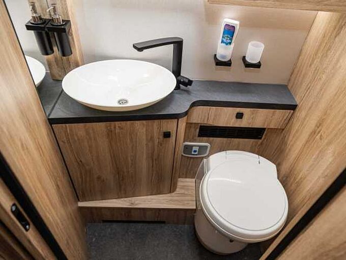 Eura Mobil Integra Line 730 EF MESSEPREIS