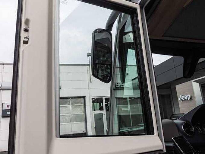 Eura Mobil Integra Line GT - Mercedes IL726QF BLACKLINE