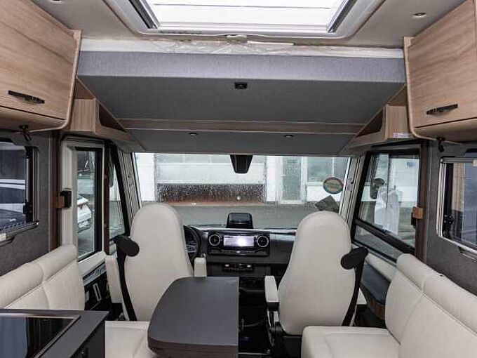 Eura Mobil Integra Line GT - Mercedes IL726QF BLACKLINE