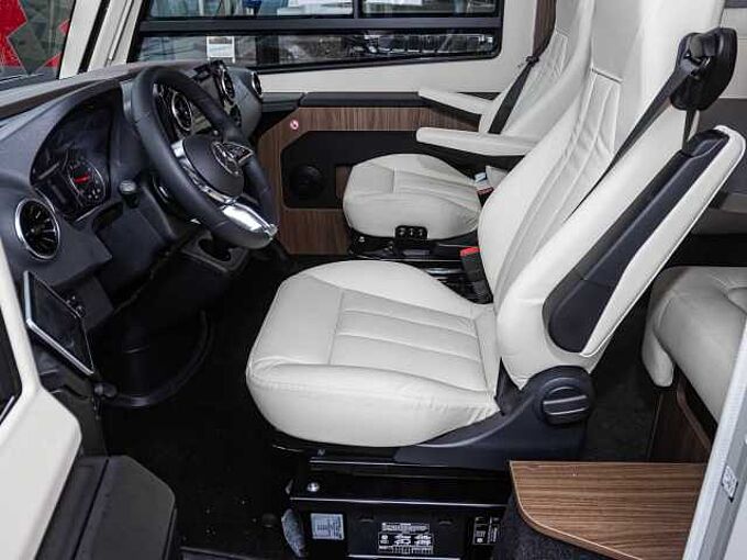 Eura Mobil Integra Line GT - Mercedes IL726QF BLACKLINE