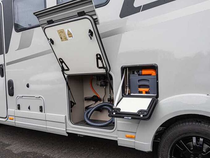 Eura Mobil Integra Line GT - Mercedes IL726QF BLACKLINE