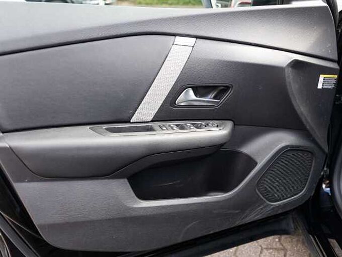 Citroen C4 PureTech 130 EAT8 MAX Techno-Paket