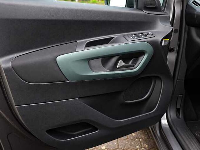 Citroen Berlingo Kombi 5-T&uuml;rer M 110 SHINE XTR ACC Navi