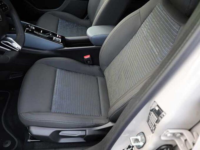 Alfa Romeo Junior 1.2 VGT Ibrida Sprint