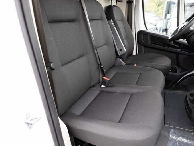 Citroen Jumper Kastenwagen L3H2 3,5t 2.2 180AT MAX Paket