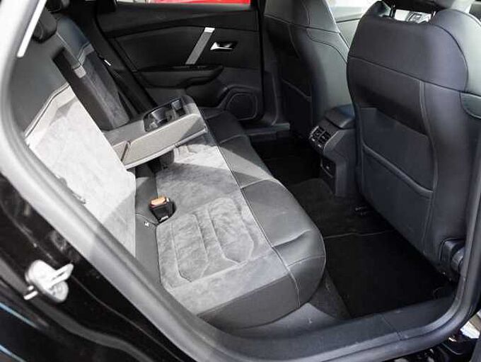 Citroen C4 PureTech 130 EAT8 MAX Techno-Paket