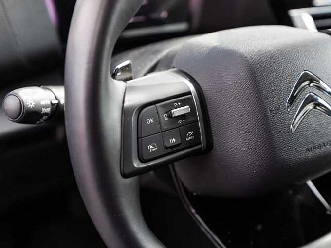 Citroen C4 PureTech 130 EAT8 MAX Techno-Paket