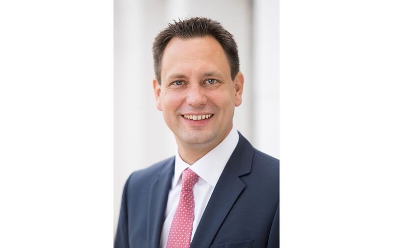 Sebastian Hein erweitert seine Rolle als Retail Transformation & Process Development Manager und fungiert nun auch als übergreifende Schnittstelle zum Handel